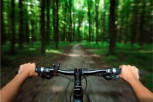 Read more about the article How to Raise the Handlebars on a Mountain Bike
